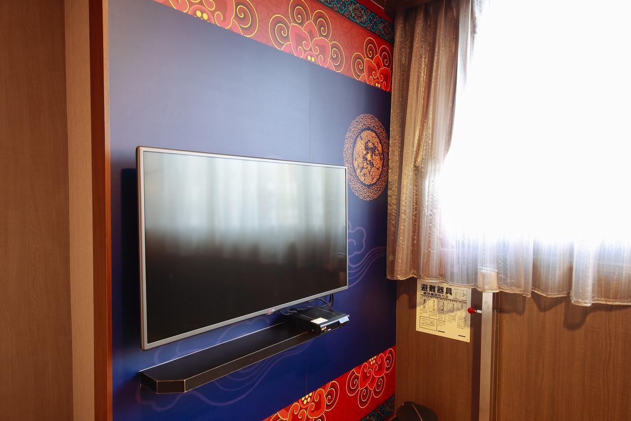 Monalisa Hotel Тайнан Екстериор снимка